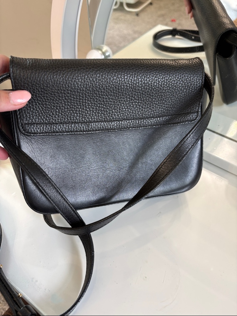 Cuyana Classic Black Italian Leather 3-in-1 Bag - Timeless Everyday Style - Picture 6 of 16
